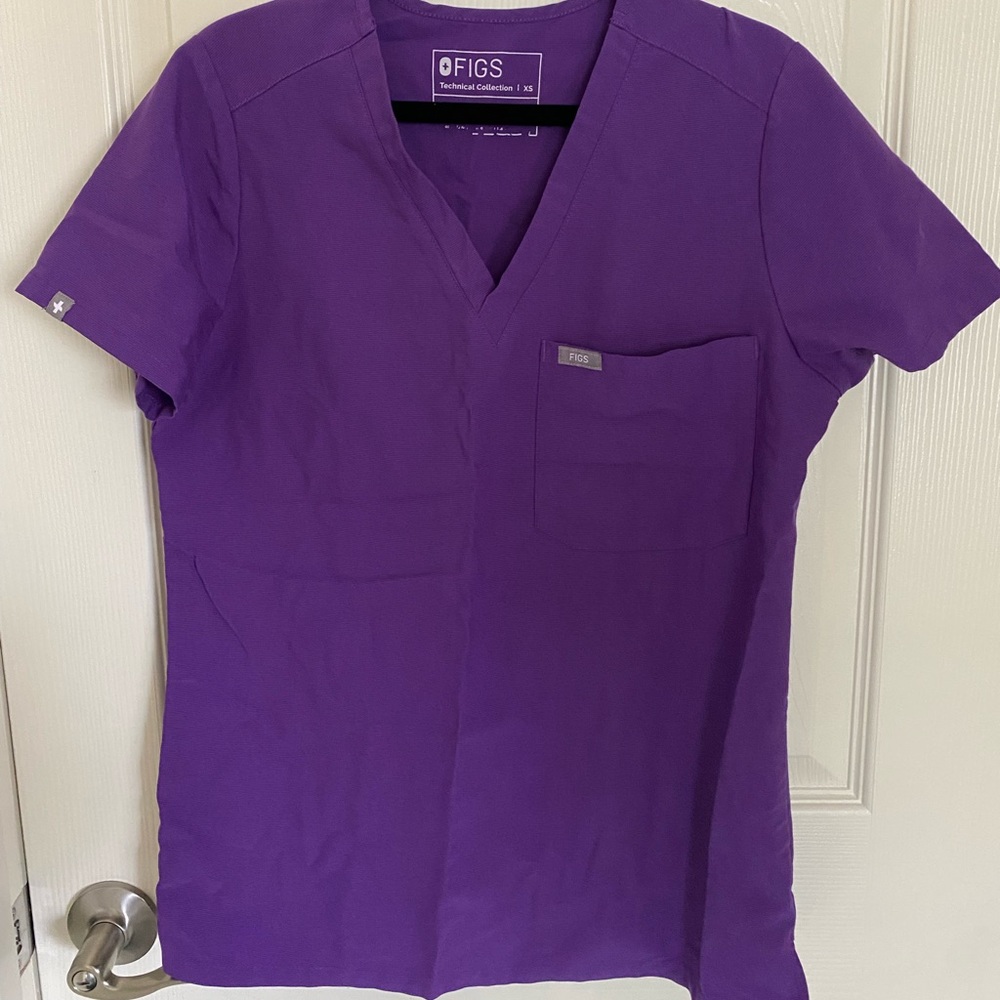 Figs purple one pocket scrub top